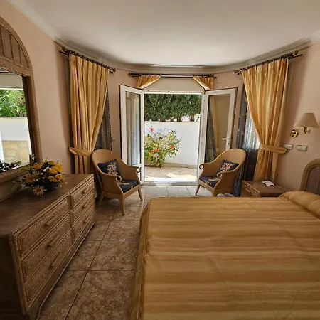 Tatil Evi Comas