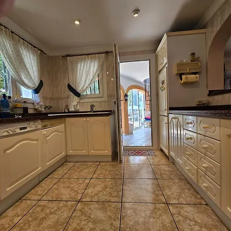 بيت للعطل Comas *