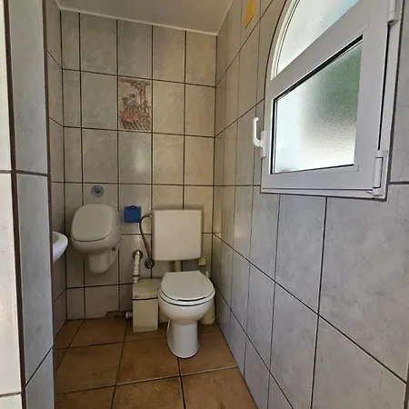 Comas بيت للعطل دينايا